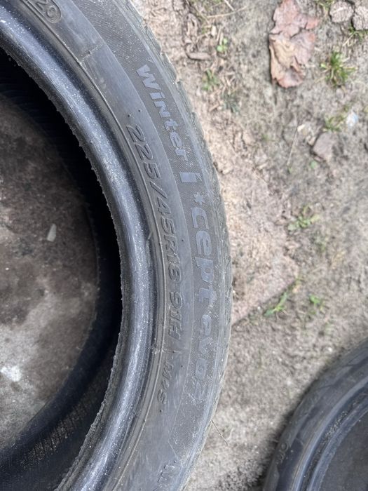 Hankook Winter I*Cept Evo2 W320 225/45 R18   2020 рік