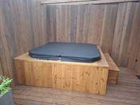 Jacuzzi premium, ogrzewane gazem, obudowa drewniana