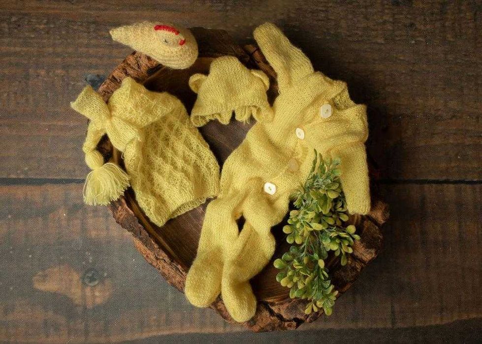 Zestaw do sesji noworodkowej pajacyk + 2 czapki, kurczaczek rękodzieło