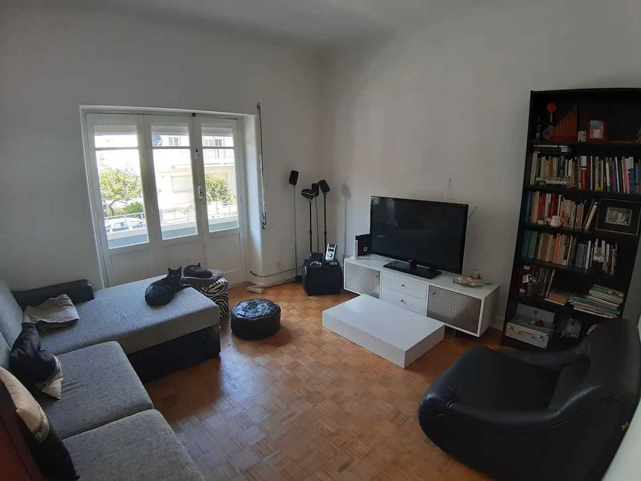 Quarto com varanda em Coimbra