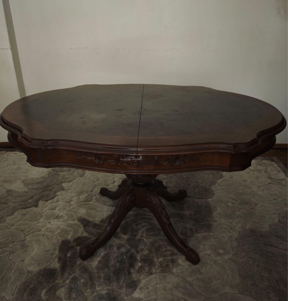Mesa de Refeições em Madeira Maciça – Extensível / Abrir