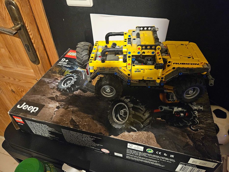 Lego Technic Jeep Rubicon