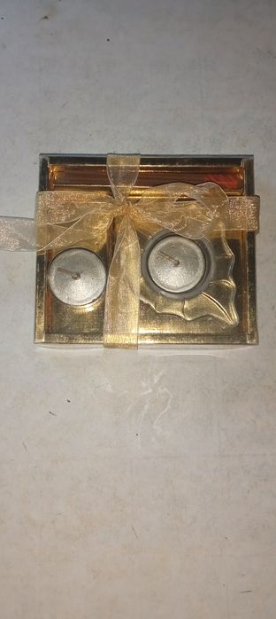 Підсвічник зсвічками та  аромопаличками