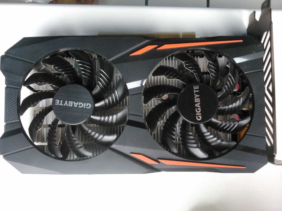 Karta graficzna Nvidia Geforce GTX 1050 2gb