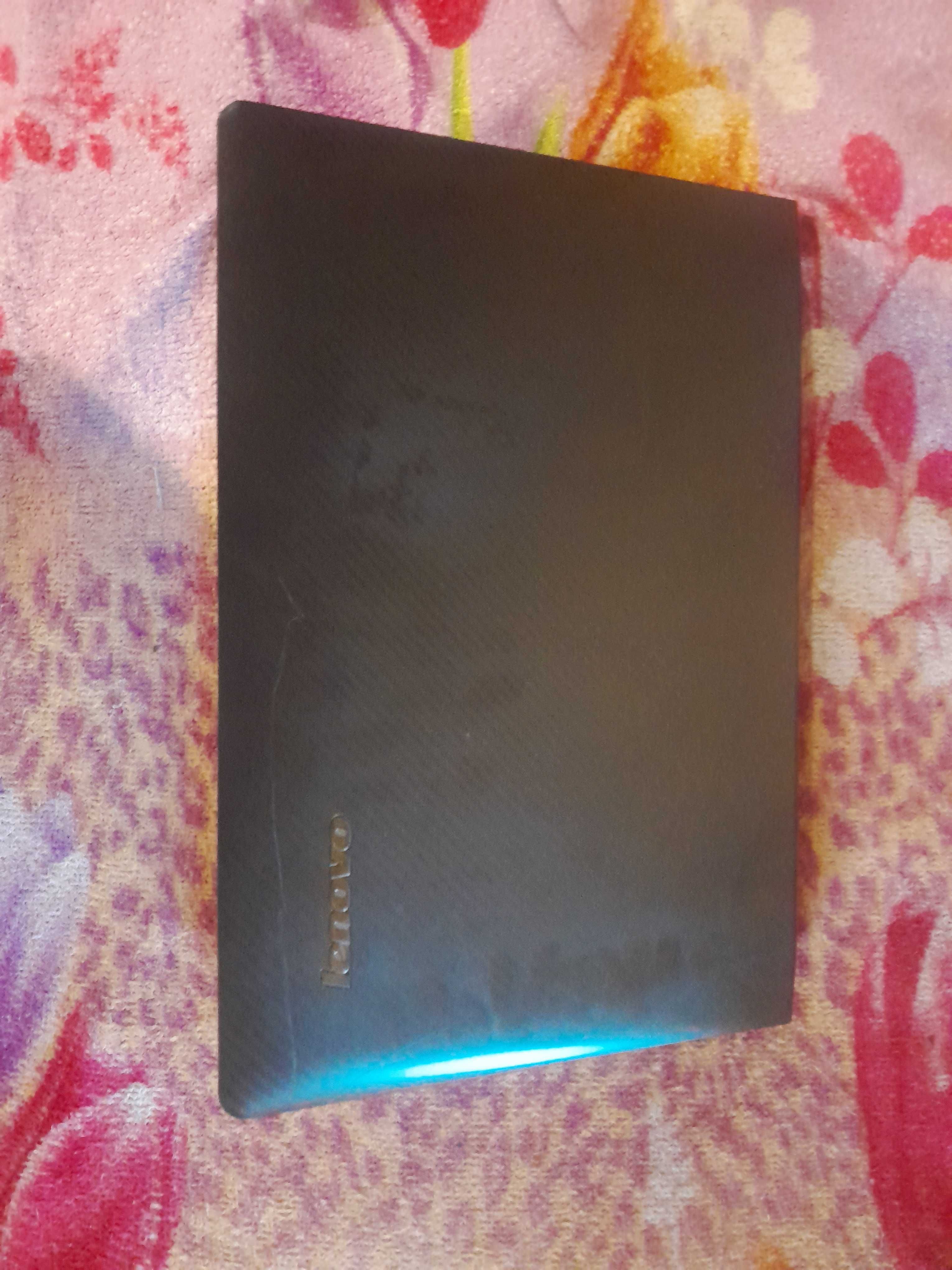 продам ноутбук Lenovo Y400