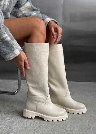Преміальні жіночі чоботи труби зі шкіри молочного кольору