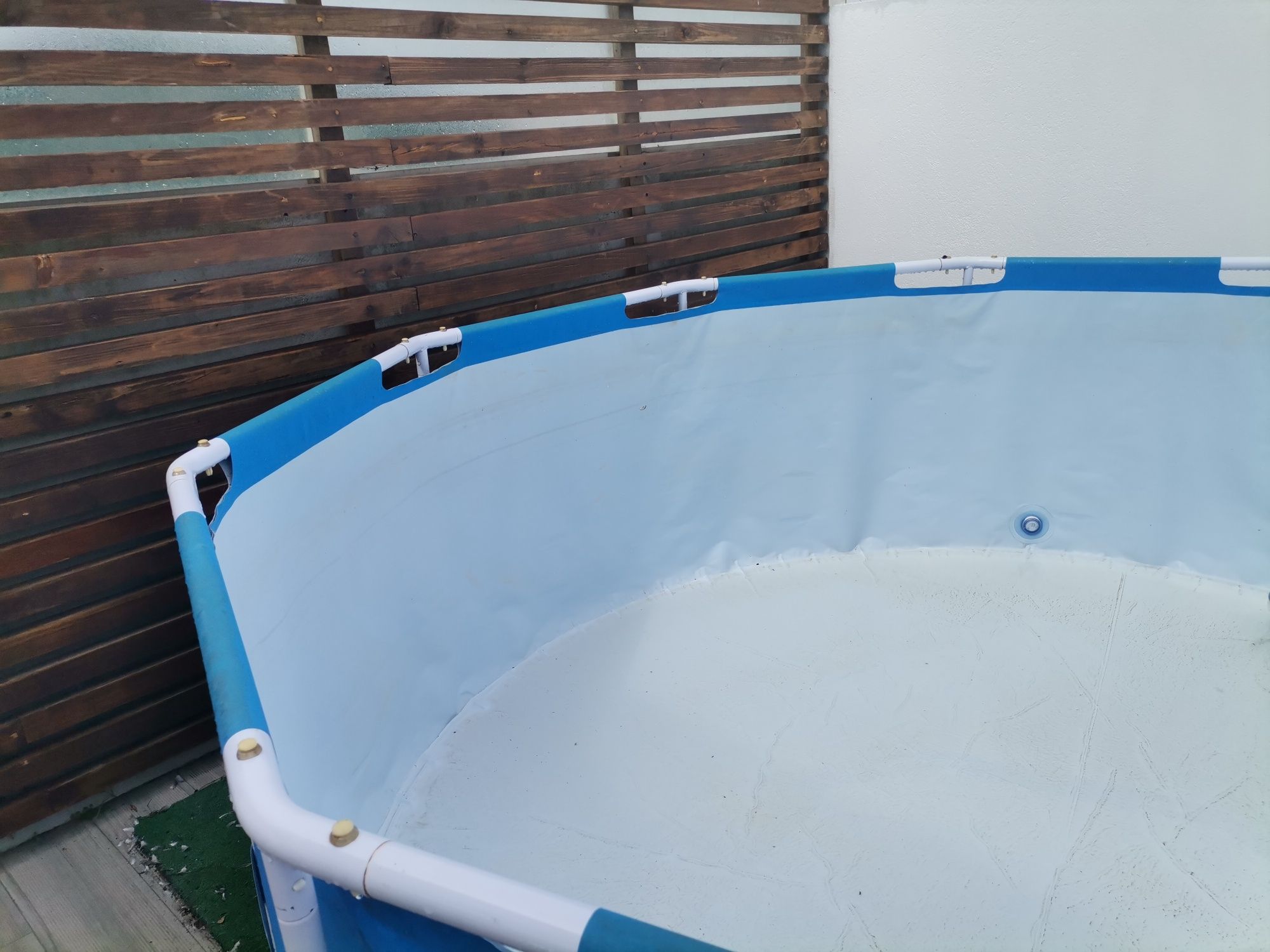 Piscina Bestway 3.05x1mts com acessórios