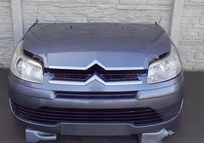 Citroen C4 Oba błotniki + zderzak + maska + oba reflektory + chłodnica