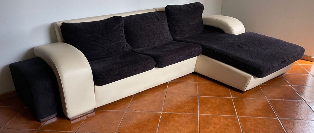Sofá chaise long 3 lugares