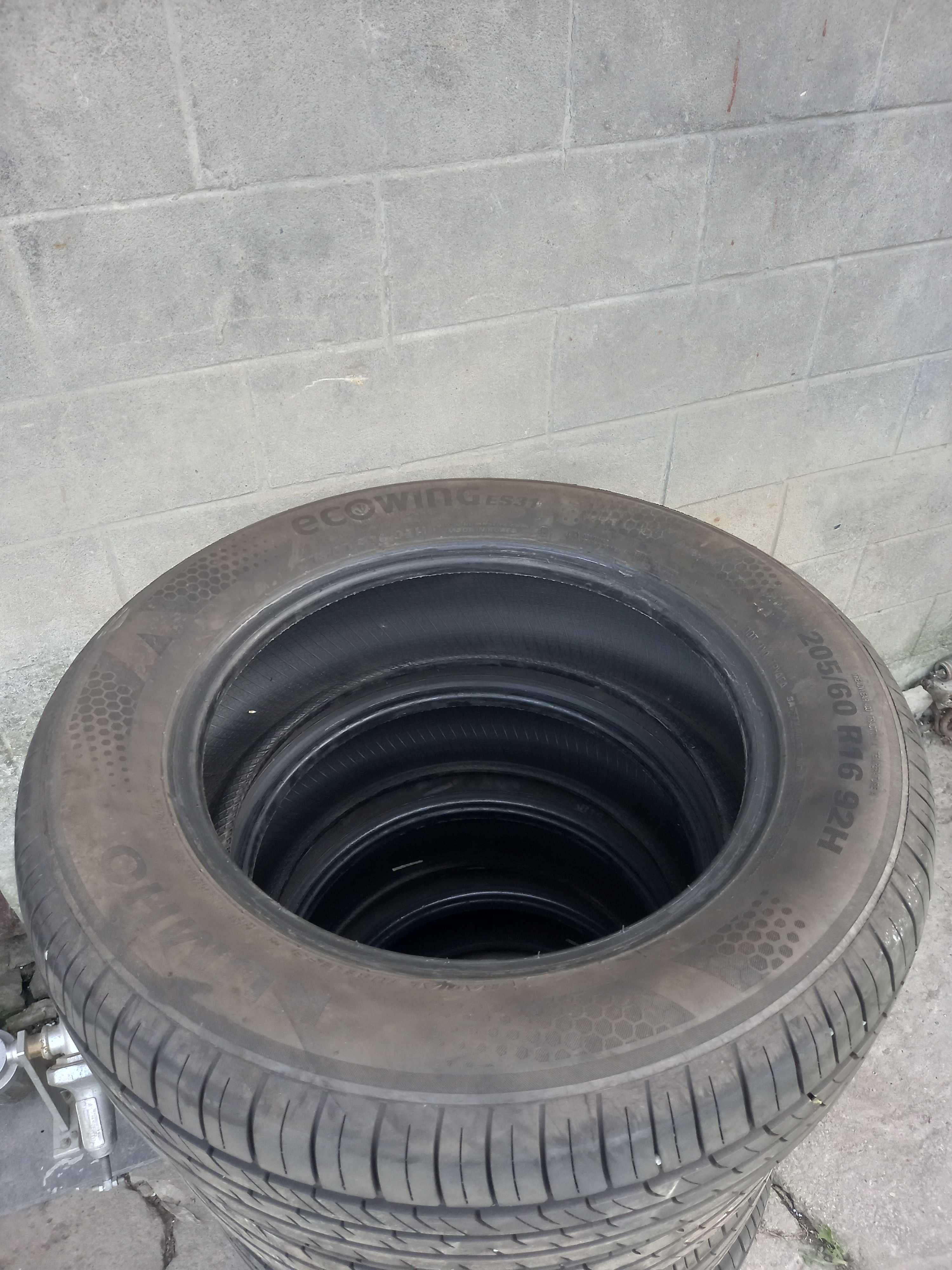 Колеса шини 205/60Р16 KUMHO