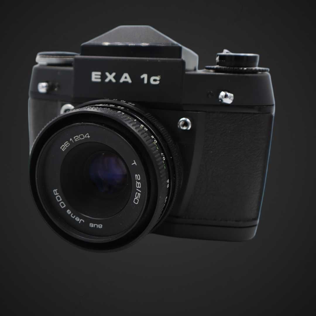 Aparat fotograficzny EXA 1c +Carl Zeiss (aus Jena)  72,8/50 b51/021574