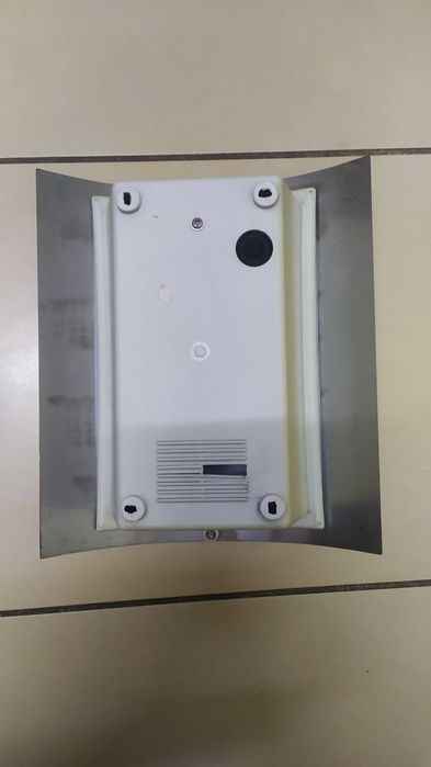 Lampa zewnętrzna i wewnętrzna