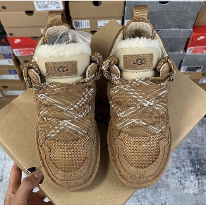 Жіночі UGG Lowmel Black