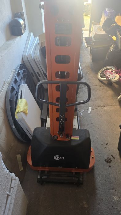 wózek podnośnikowy półelektryczny TOR 
0,5T 1,3M VANGO 5