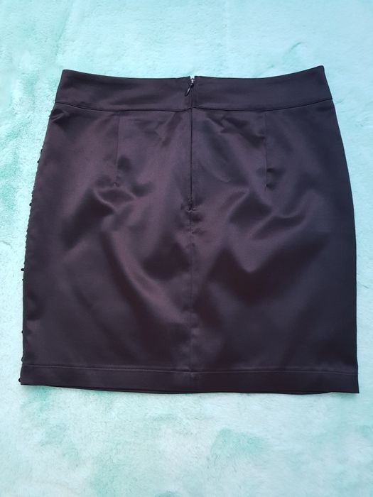 Czarna spódnica z cekinami marki ORSAY rozm. 38