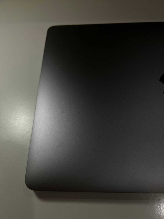 MacBook Pro 13″ (2019) | Intel Core i5 | 8 GB RAM | 128 GB SSD