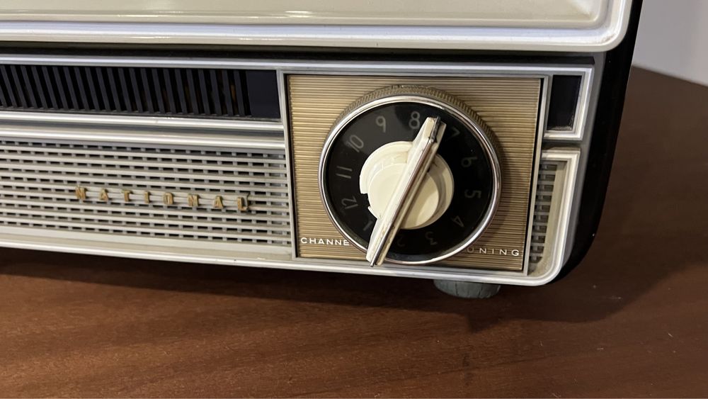 TV Televisor antigo a Válvulas National EZWI EZW1 Vintage 1960