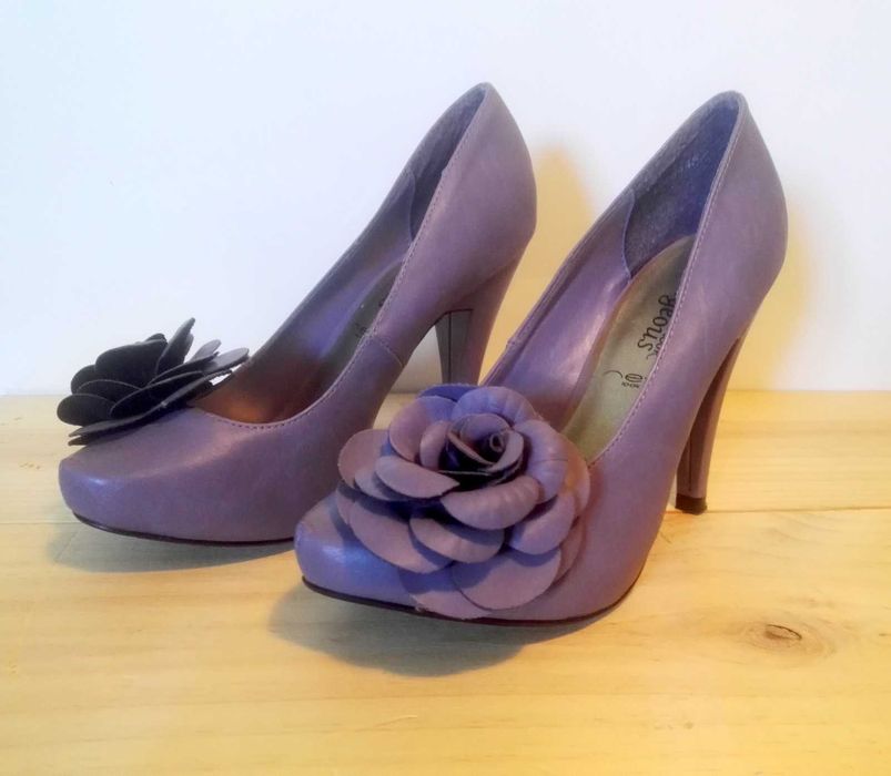 Your feet look gorgeours, New Look, size 37, 10 cm heels