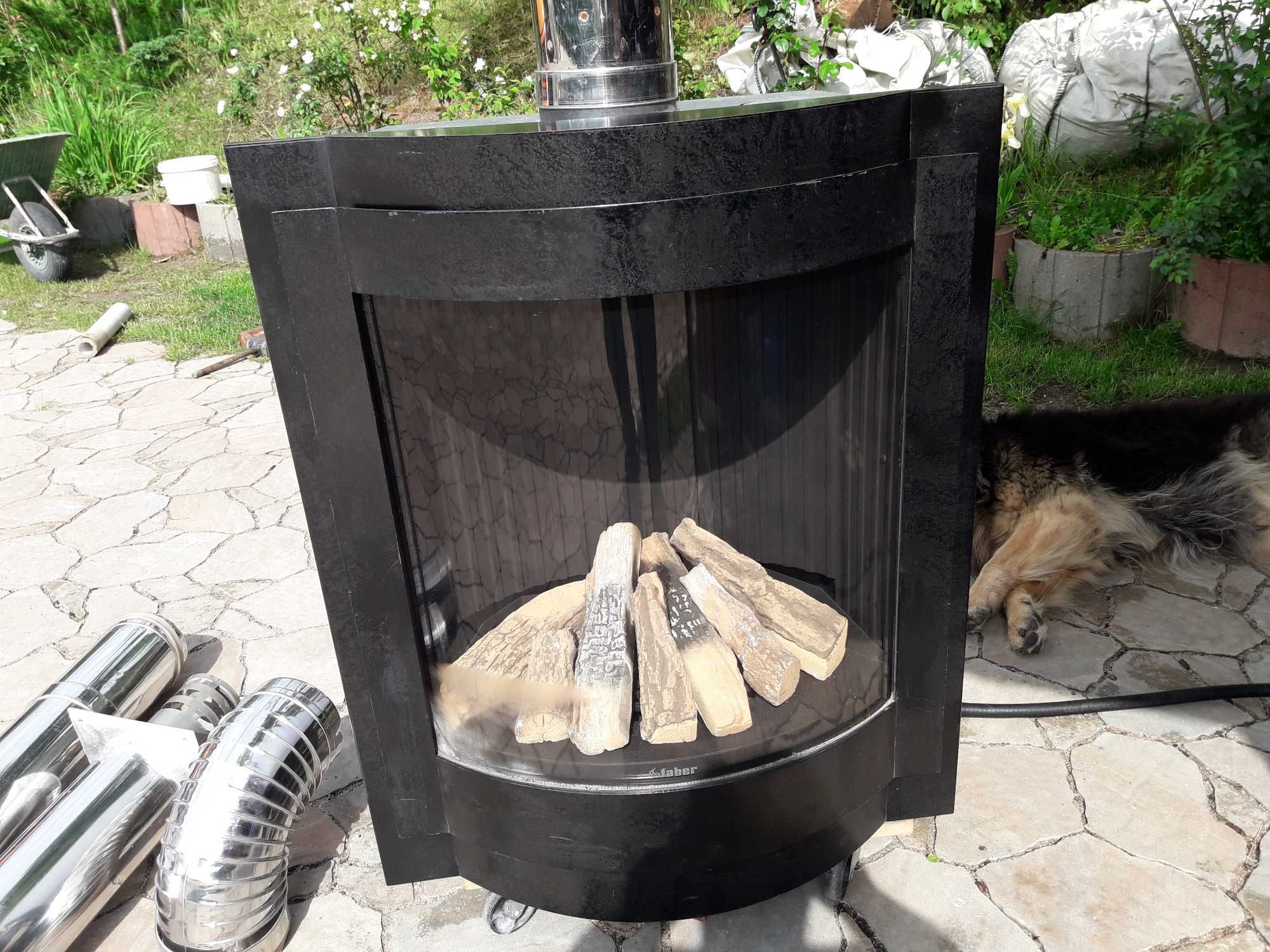 Duży Markowy piec gazowy 8,5KW kominek FABER komplet rur koncentryczne