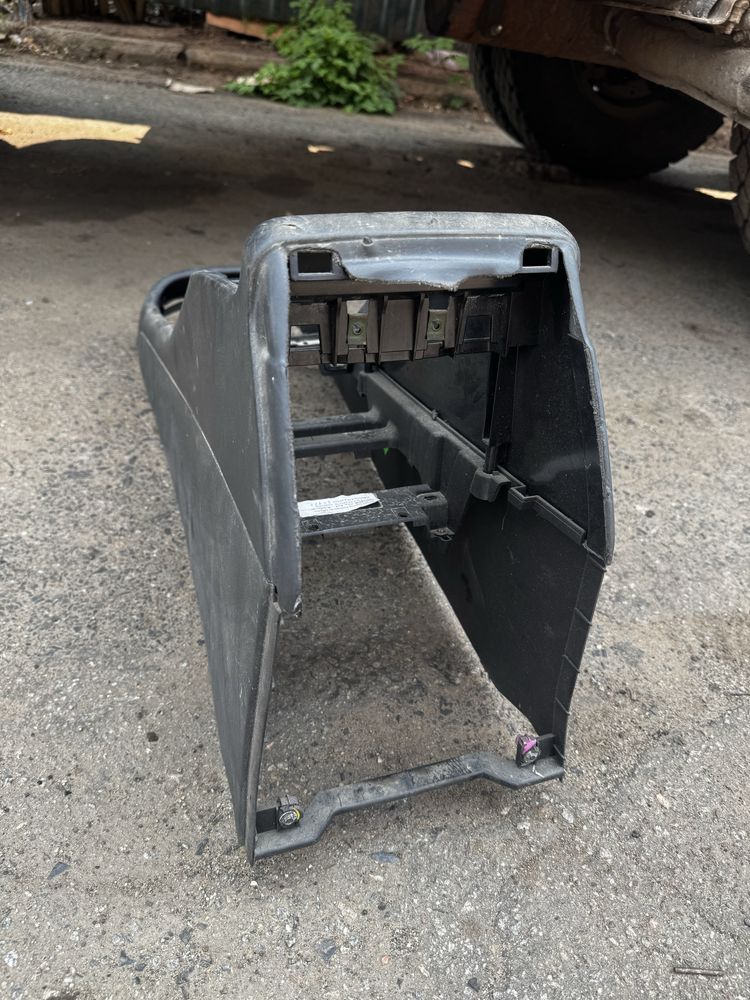 Подлокотник центральный тоннель Mercedes W163 ML