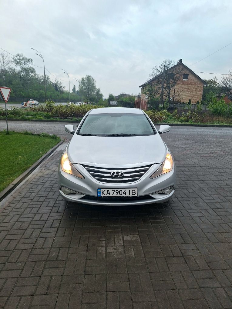 Оренда авто прокат ПОДОБОВО Хюндай Соната