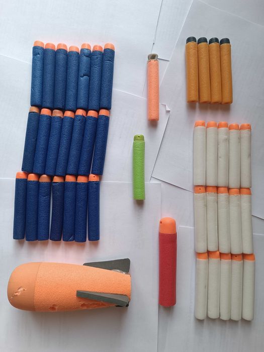 Oryginalne strzałki Nerf (z kilku różnych serii)