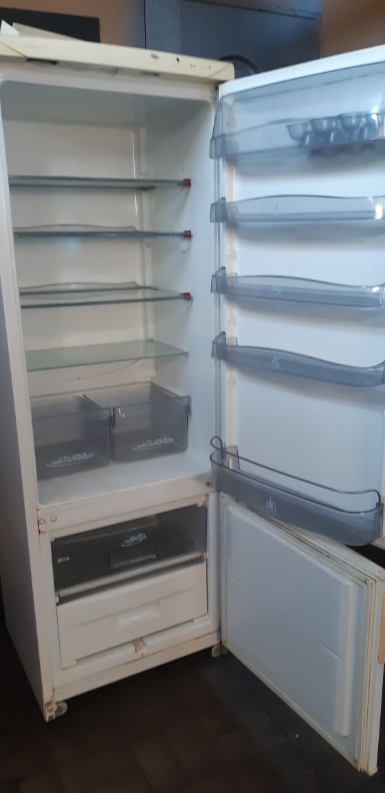 Продам хололдильник