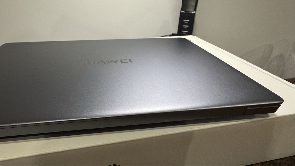 Huawei MateBook 14s • i5 / 8GB / 512GB SSD • Dotykowy ekran + pudełko