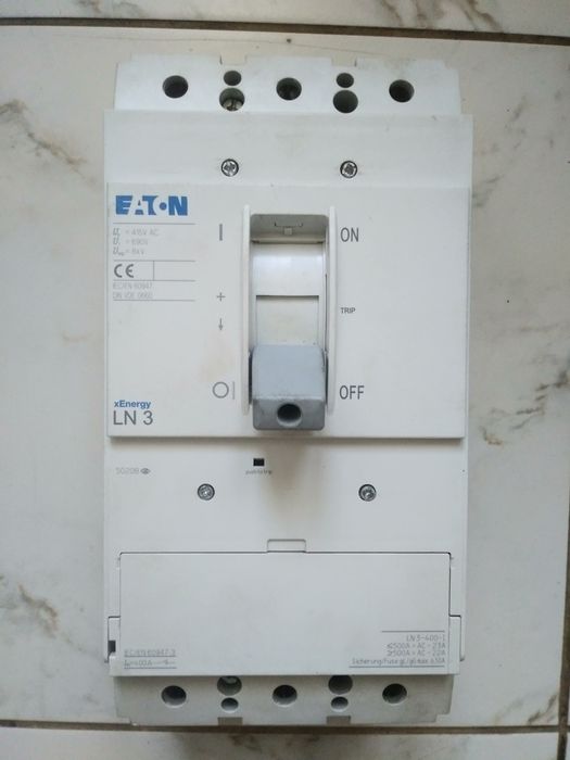 Rozłącznik mocy 3P 400A LN3-400-l EATON