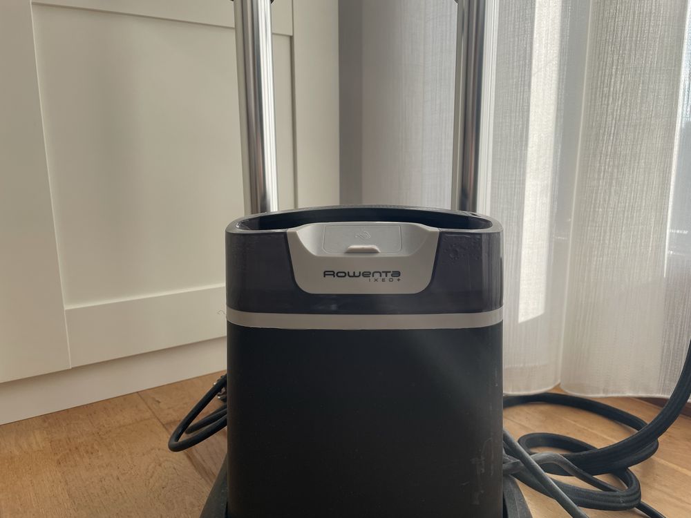 Ferro de Engomar a Vapor ROWENTA Ixeo+