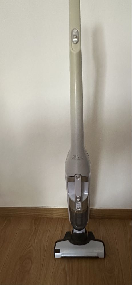 Aspirador bosch serie 4 28V