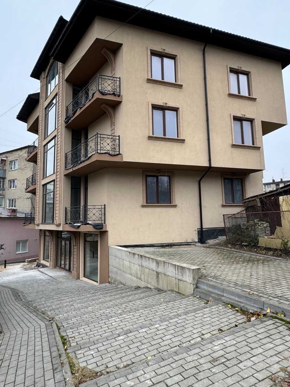 Продаж офісних приміщень в центрі міста на вул. Винниченка
