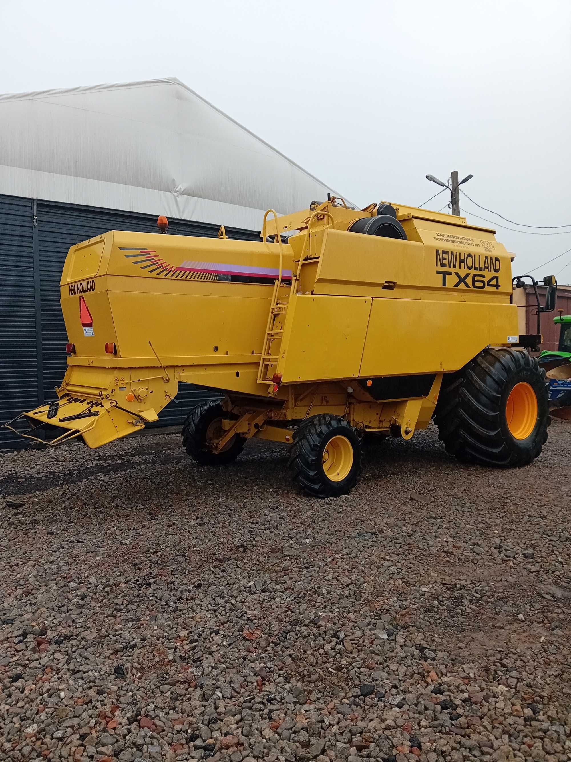 New Holland Tx 64 plus cena brutto heder ze stołem do rzepaku 5.10 m