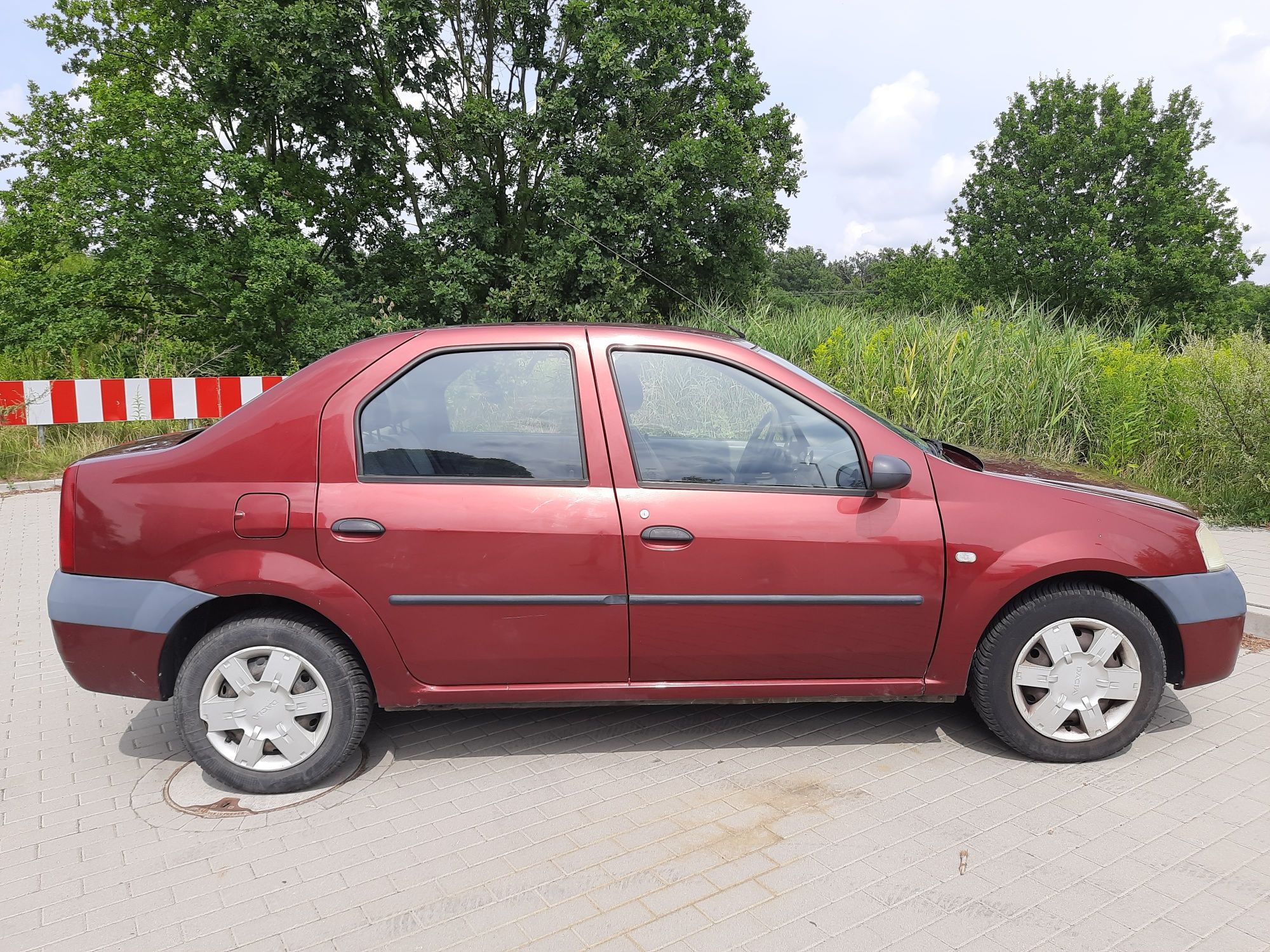 Dacia Logan 2005