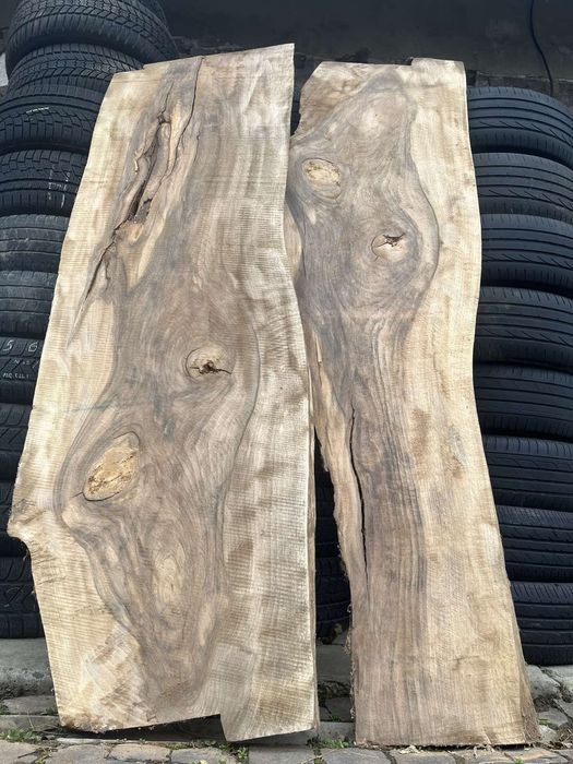 Слеб доски з кореня оріха для заливки епоксидною смолою