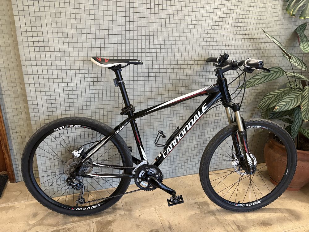 Bicicleta cannodale