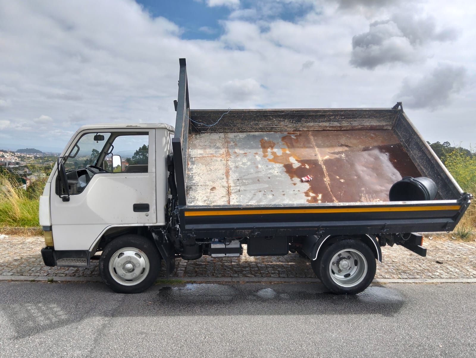 Mitsubishi Canter 331