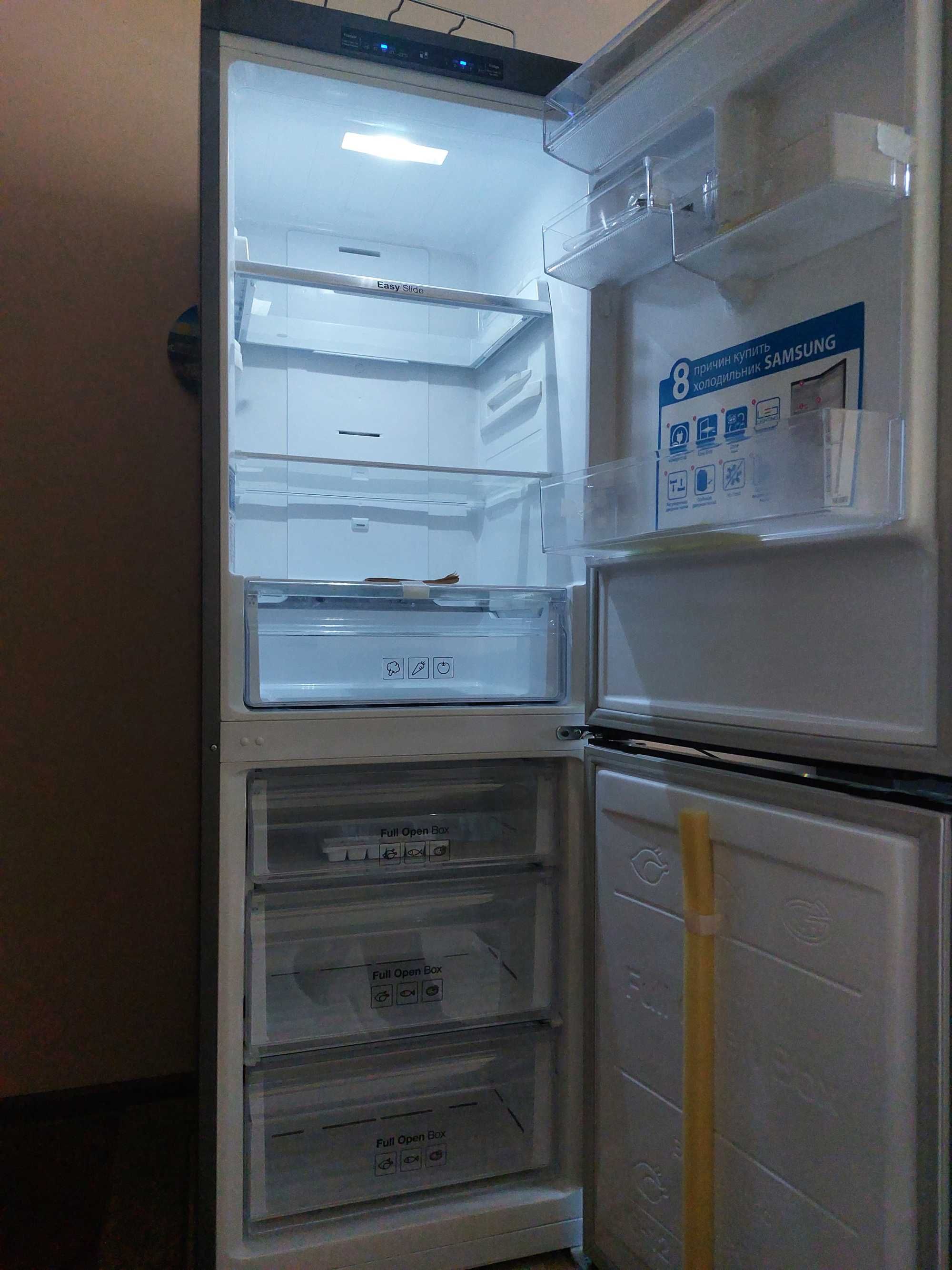 Холодильник Самсунг,система No frost, А+, захист від перепадів напруги