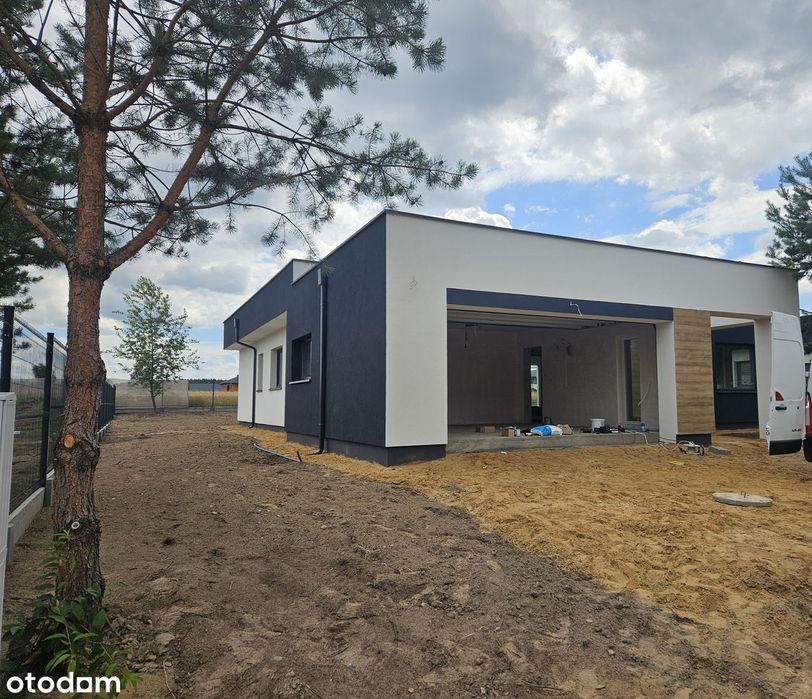 Piękny nowoczesny dom z płaskim dachem!!! II ETAP