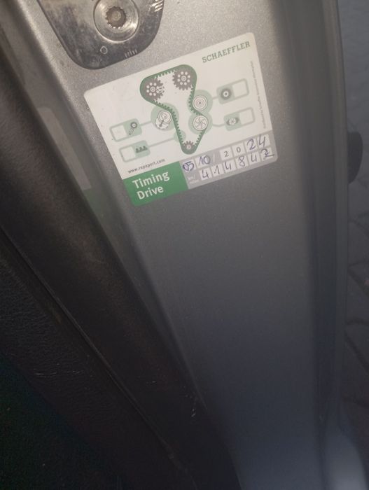 Sprzedam Golfa 4 1.9 90 koni pancerny