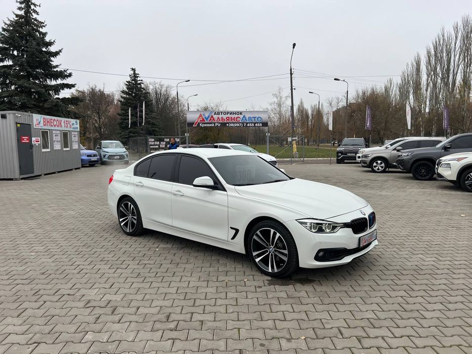 BMW 320i №3791 (ВНЕСОК від 10%) Альянс Авто Кривий Ріг