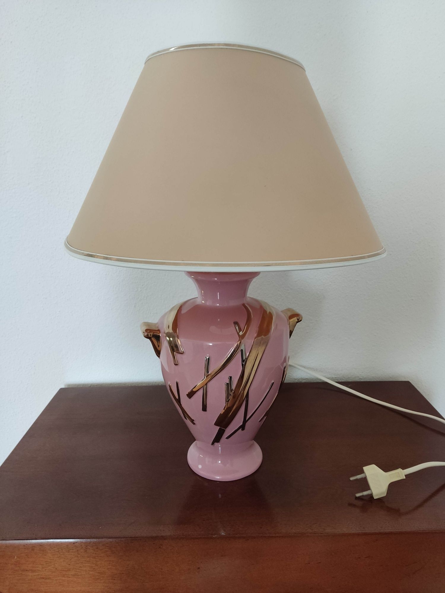 Candeeiro de mesa