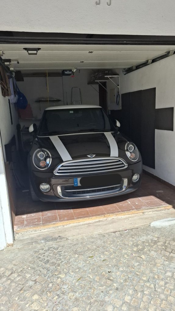 Mini Cooper Hot Chocolate