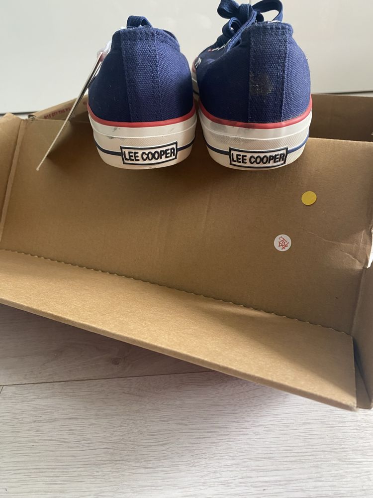 trampki Lee Cooper - nowe