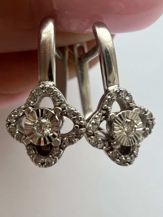 Суперовые золотые серьги с натуральными бриллиантами