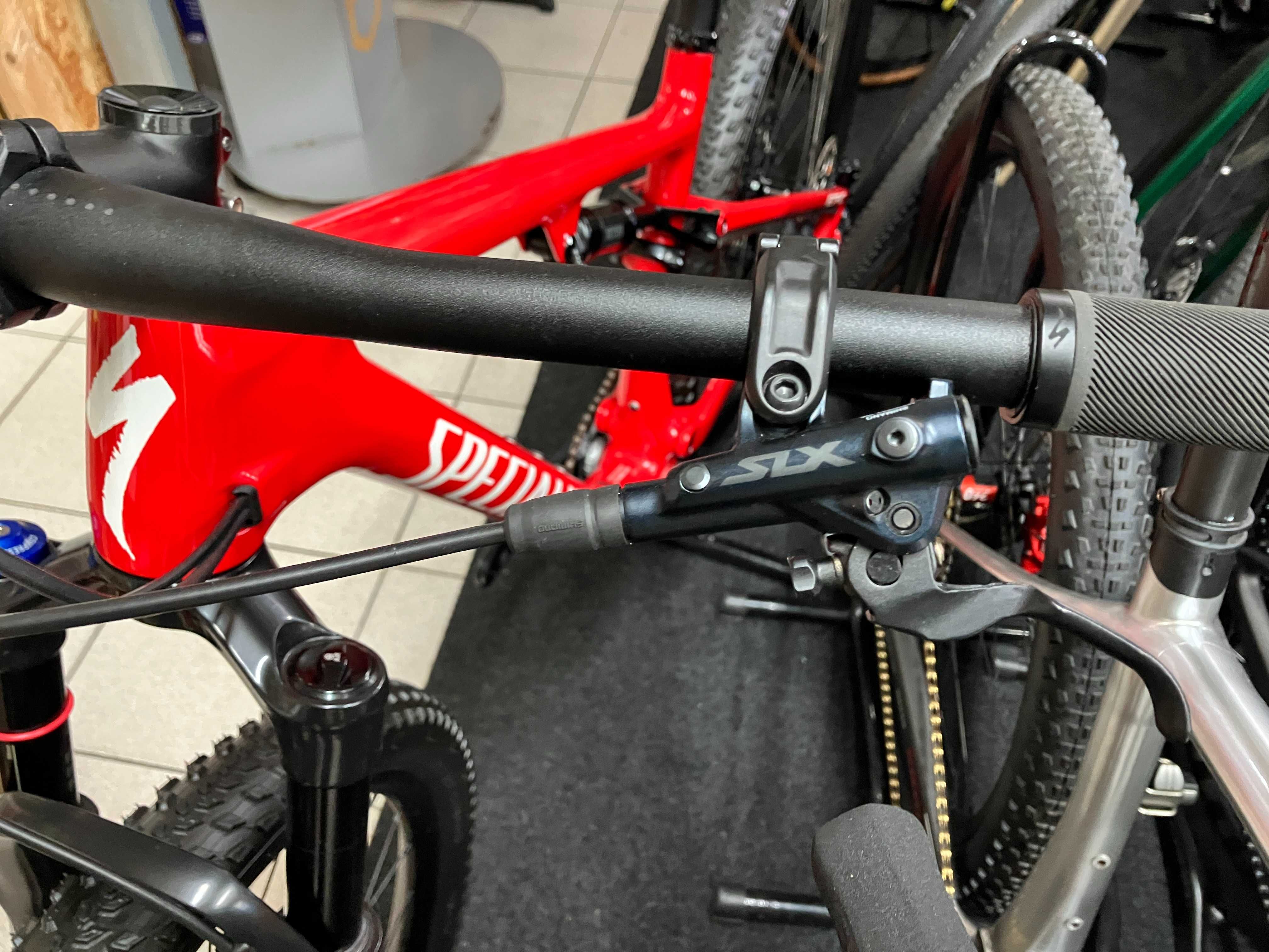 SPECIALIZED EPIC COMPLETAMENTE NOVA