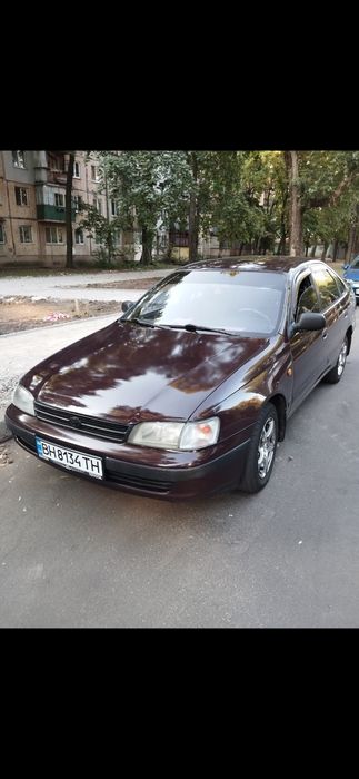 Продам Тойота Каріна Е