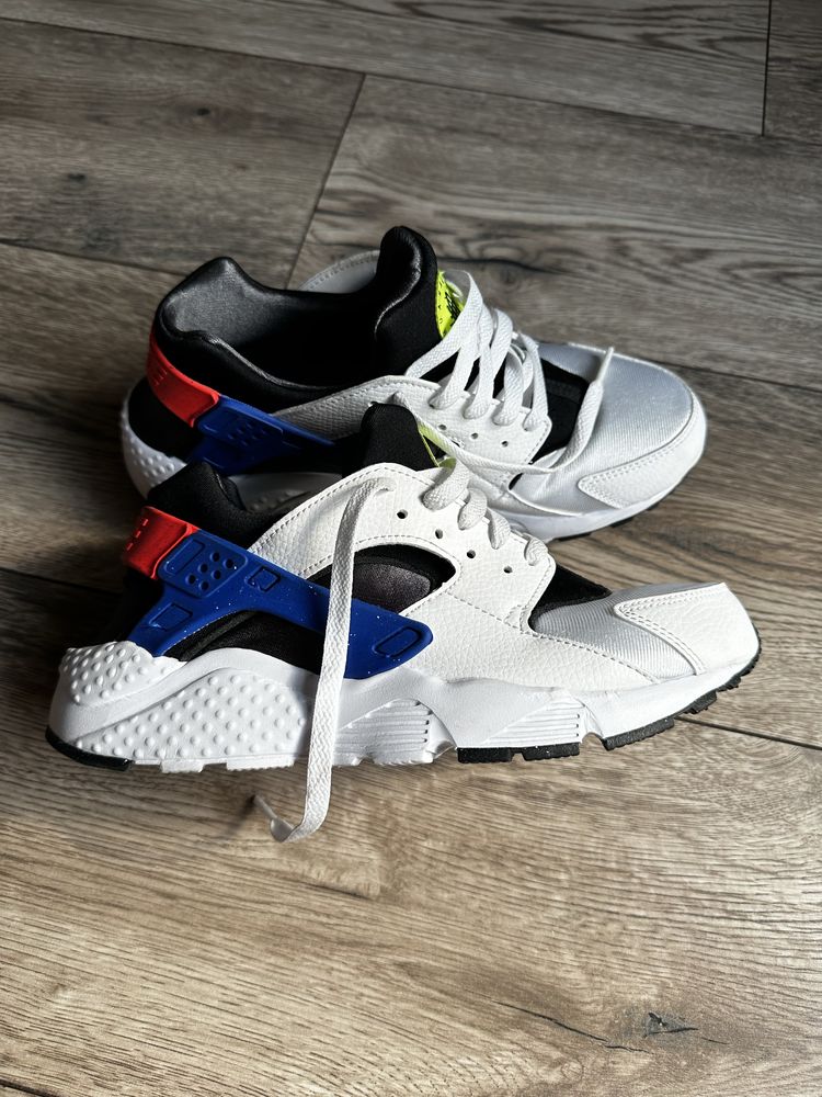 NIKE buty damskie HUARACHE RUN r. 40 (raczej 38)