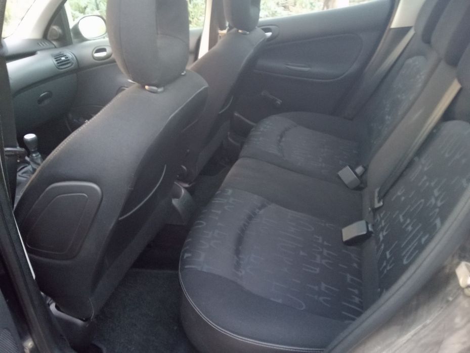 Peugeot 206 Black & Silver