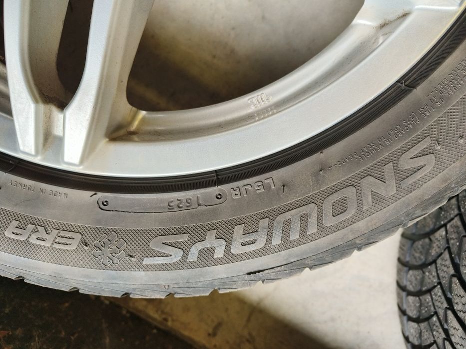 Felgi aluminiowe 17" Alutec Audi/VW/Skoda 5x112 + opony zimowe Lassa